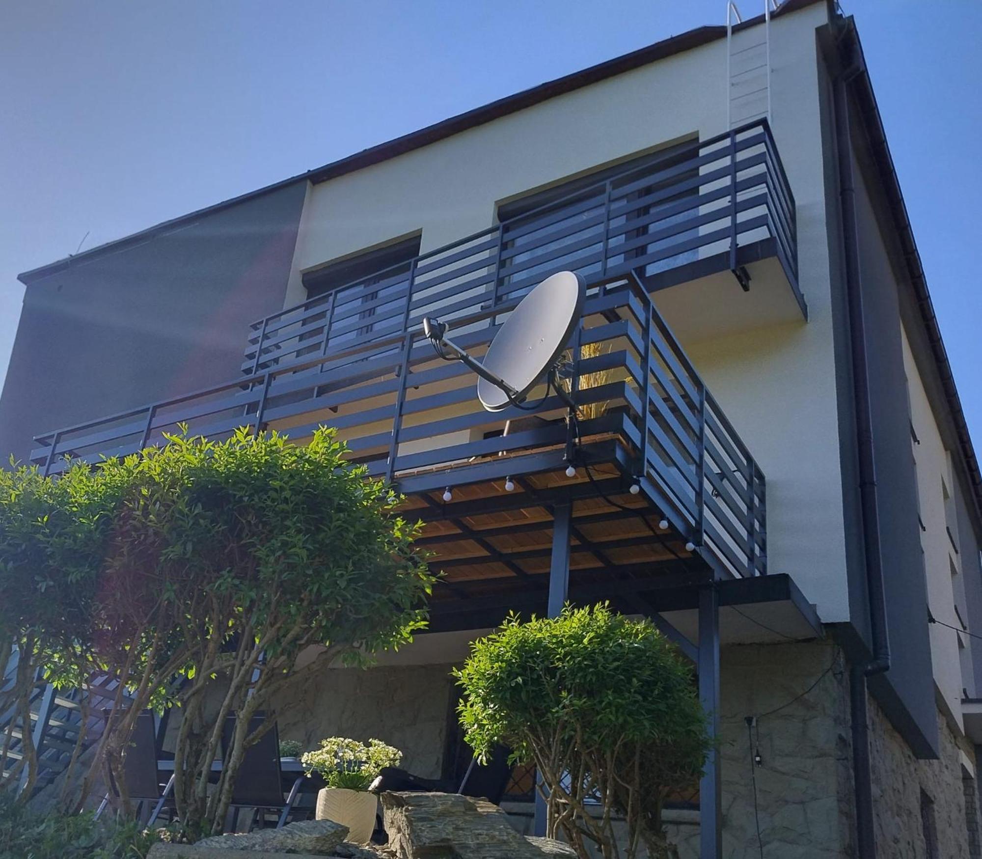 אוסטראון Villa Sloneczne Wzgorze מראה חיצוני תמונה
